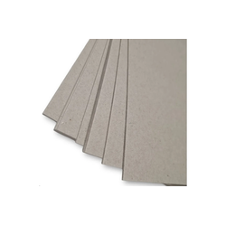 Cartón cuadro de 12" X 12" 2mm (30.5cm x 30.50cm)